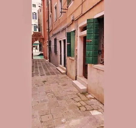Calle Dei Ormesini Apartment Venedig