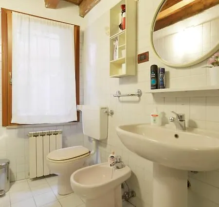 Apartmán Calle Dei Ormesini *